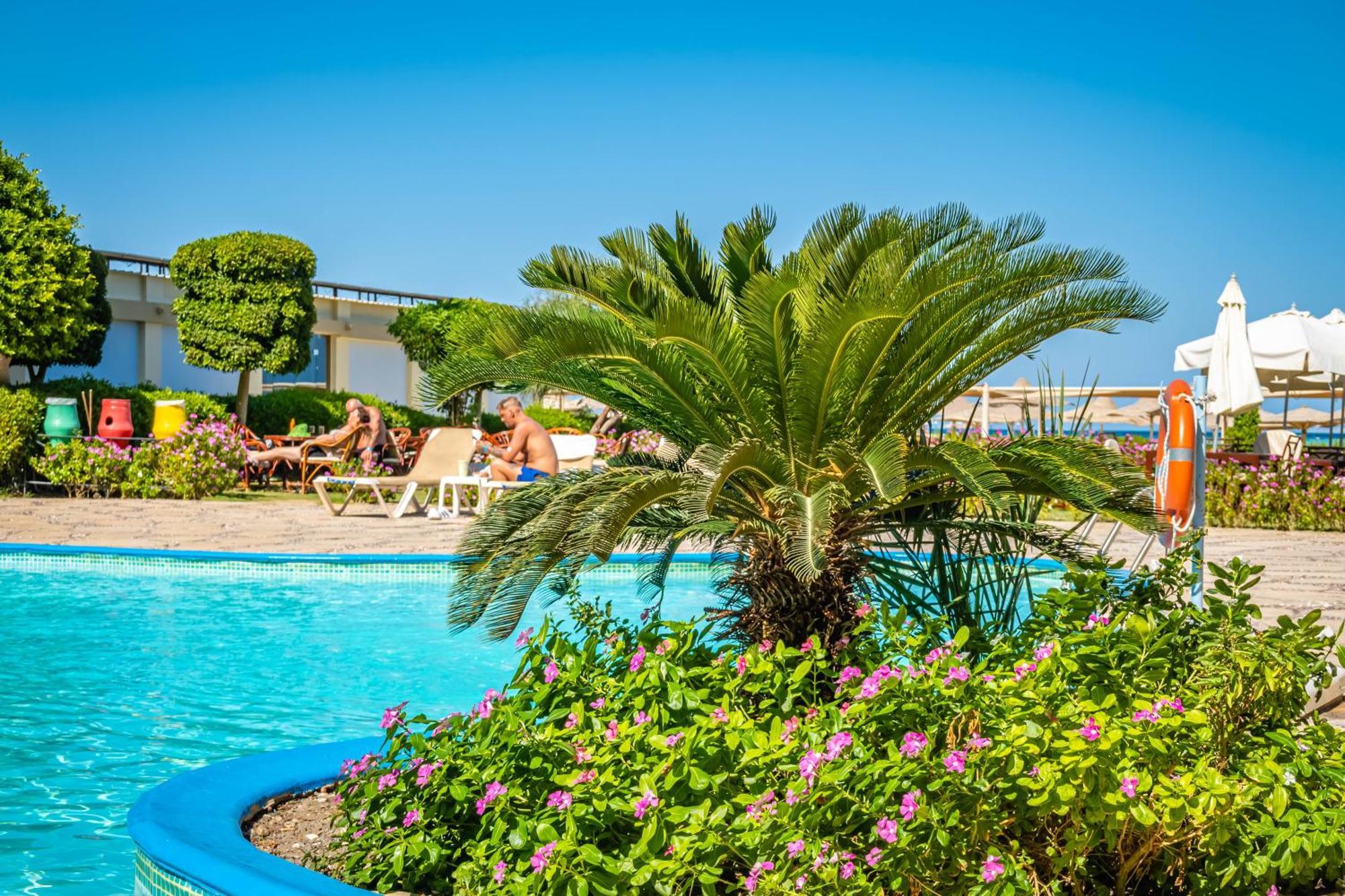 Magic Beach Hotel Hurghada Exterior photo